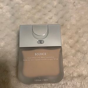 Beauty blender foundation